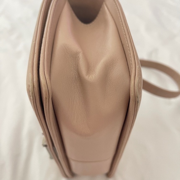 Chanel Boy Flap Bag Chevron Lambskin Old Medium - Picture 3 of 14